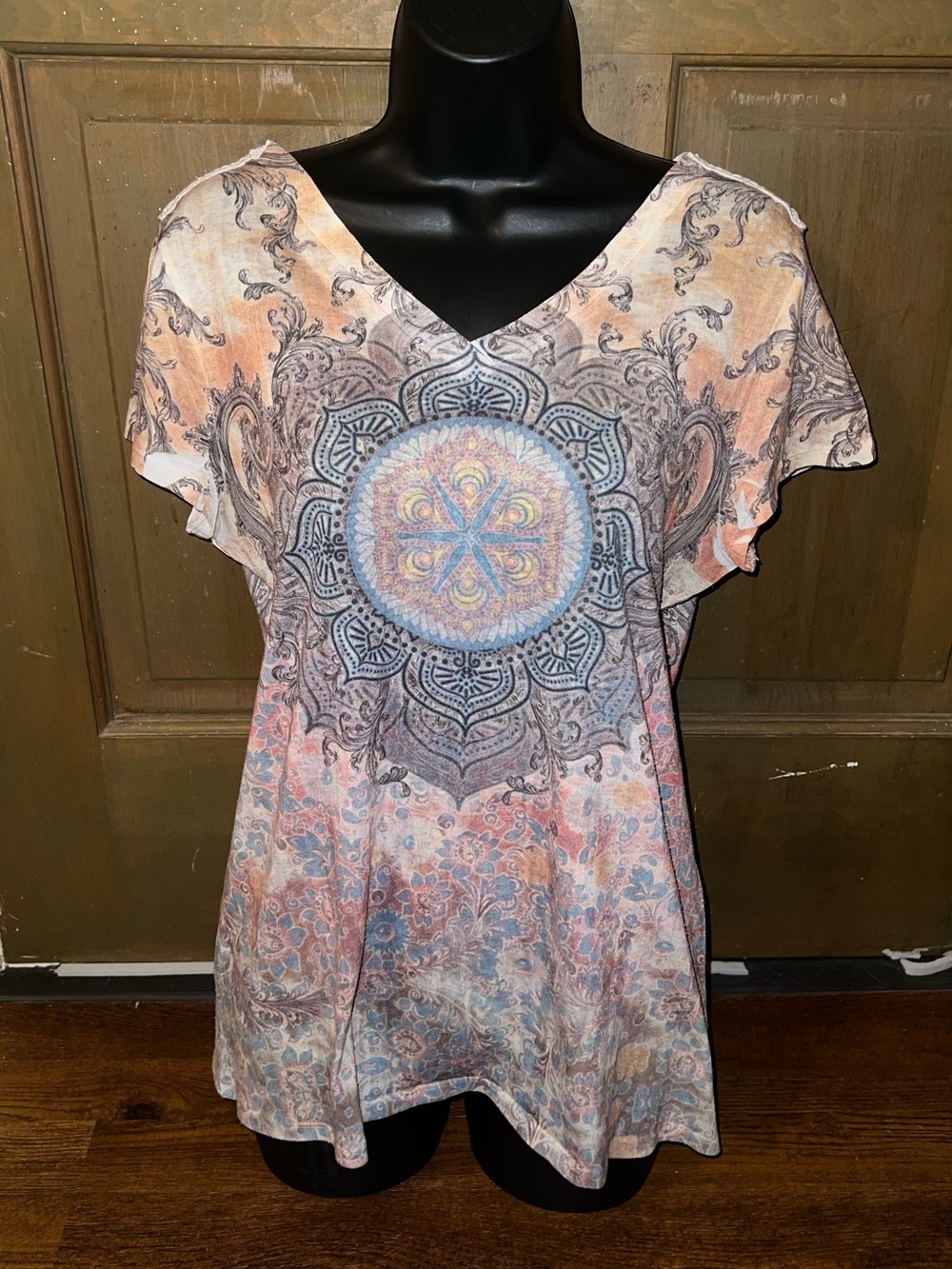 Vintage Y2K Boho Mandala Graphic Tee Crochet Lace Short Sleeve Top Boho Size L